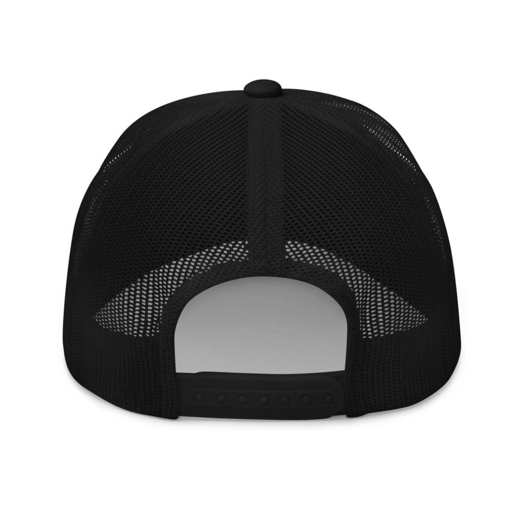 Mesh trucker cap with snapback closure